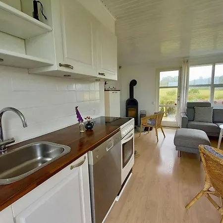 Dom wakacyjny Ferienhaus-mit-meerblick-annex-und-in-malerischer-landschaft Broager