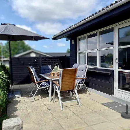 Ferienhaus-mit-meerblick-annex-und-in-malerischer-landschaft Broager